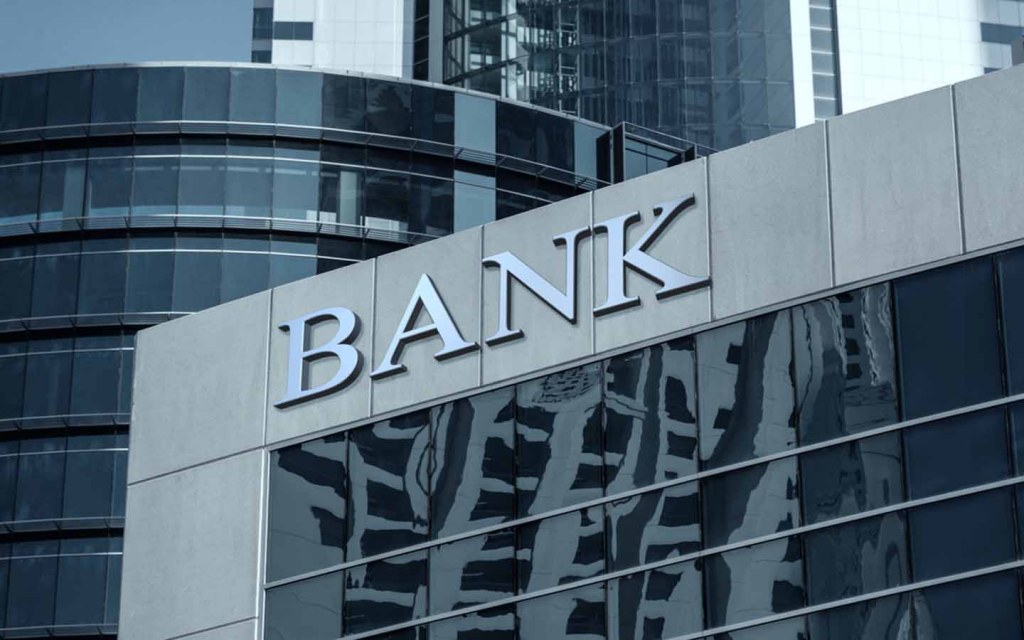 The Benefits of Opting for an International Bank in Dubai. Dubai has attracted numerous international banks to set up their operations in the city.